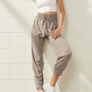 YPB motionTEK Jogger Abercrombie Jogger Pants